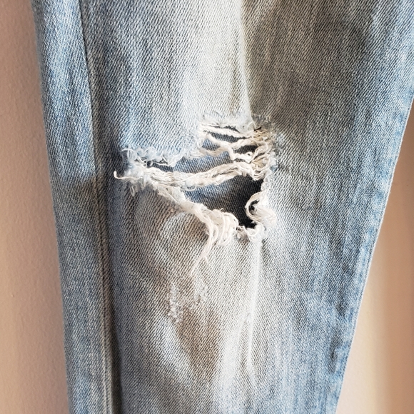 Guess The Msdel Jean Distressed Holy Boho Skinny Leg Roll Up Cuffs Woman Size 26 - Picture 11 of 16